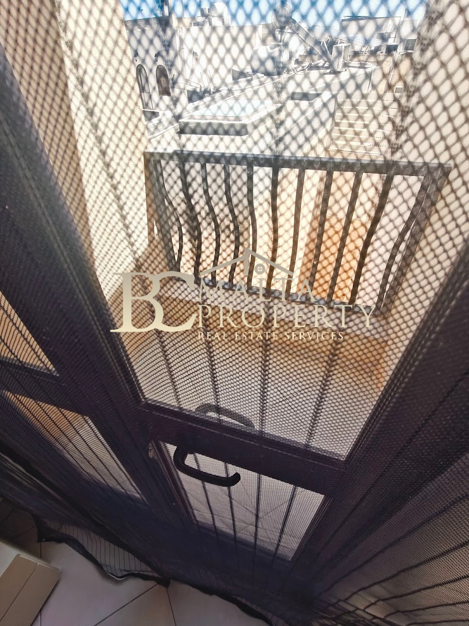 Siggiewi 2 Double Bedroom Apartment with Terrace