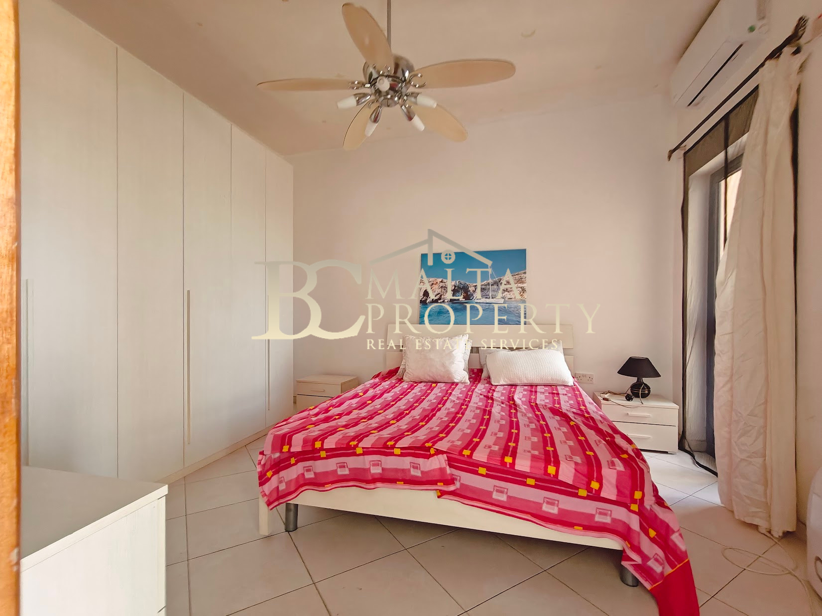 Siggiewi 2 Double Bedroom Apartment with Terrace