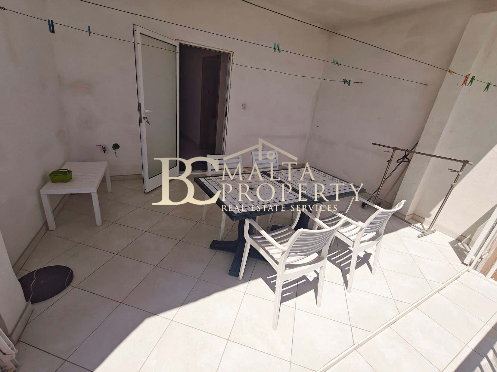 Siggiewi 2 Double Bedroom Apartment with Terrace