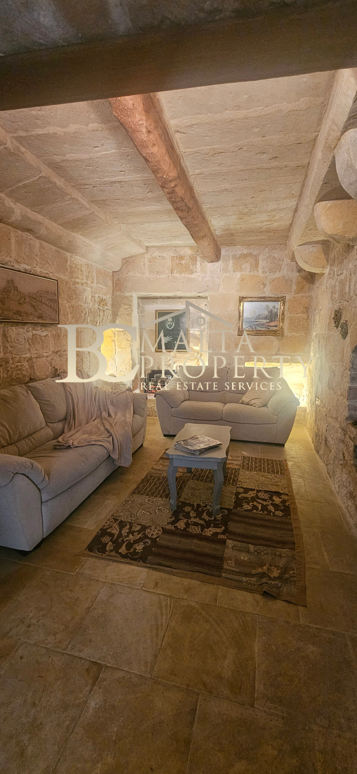 Naxxar 350 year Old 4 Bedroom / 3 Bathroom House of Character with Outdoor Space