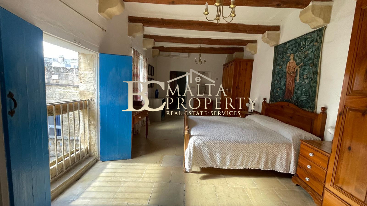 Naxxar 350 year Old 4 Bedroom / 3 Bathroom House of Character with Outdoor Space