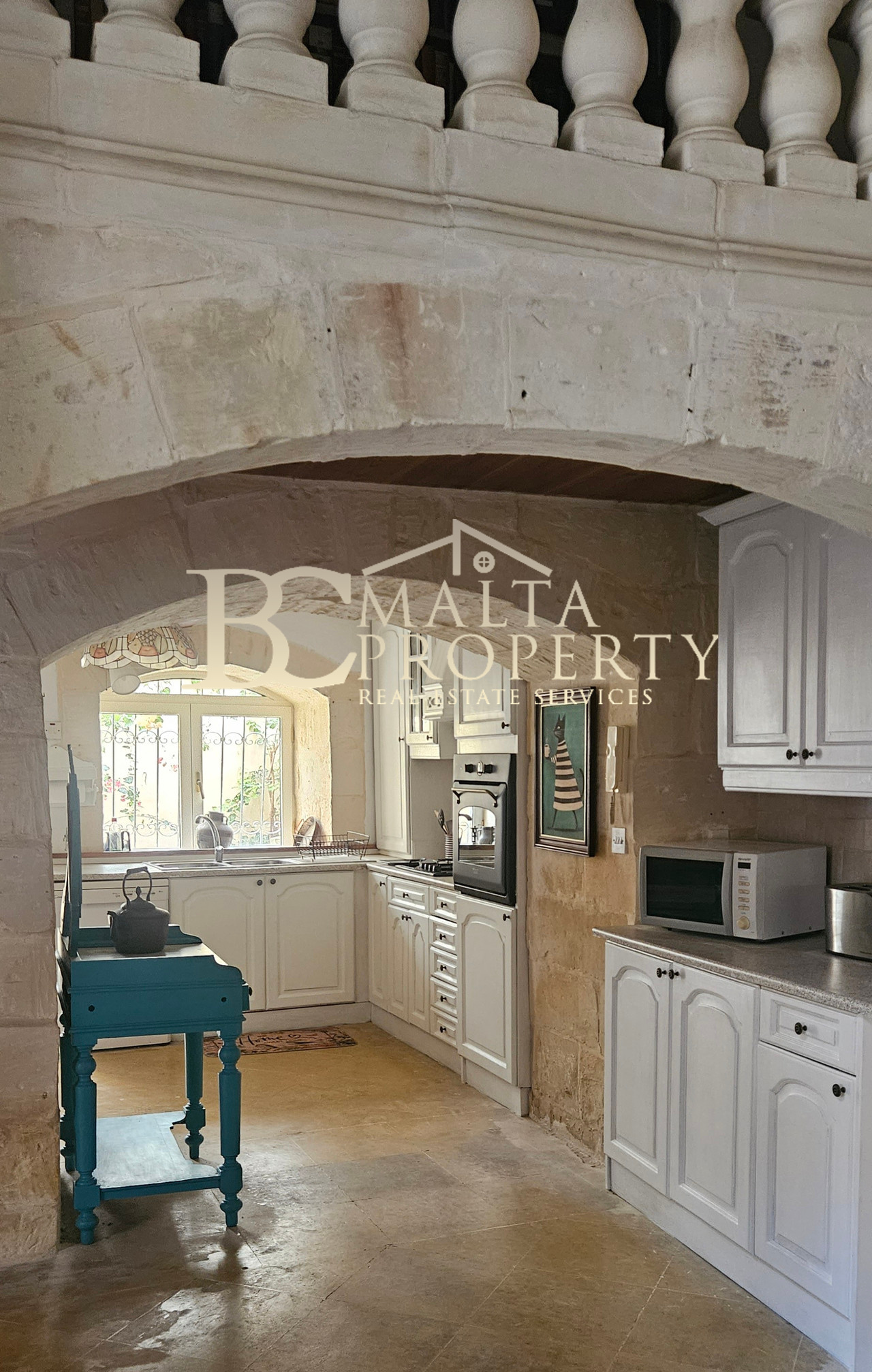 Naxxar 350 year Old 4 Bedroom / 3 Bathroom House of Character with Outdoor Space