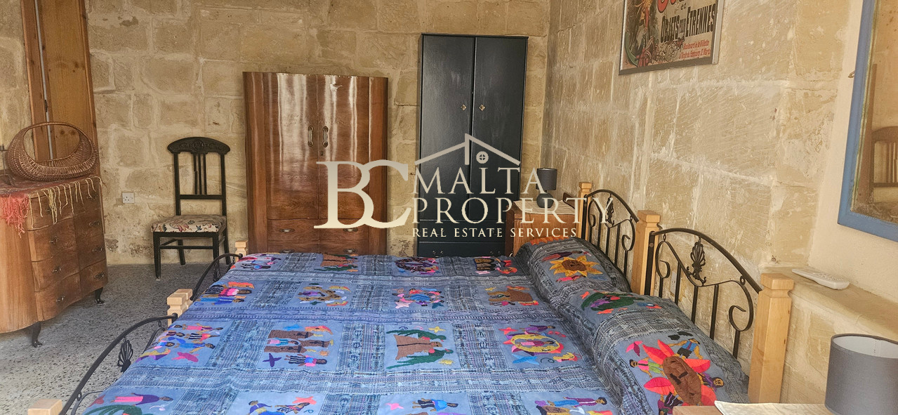 Naxxar 350 year Old 4 Bedroom / 3 Bathroom House of Character with Outdoor Space