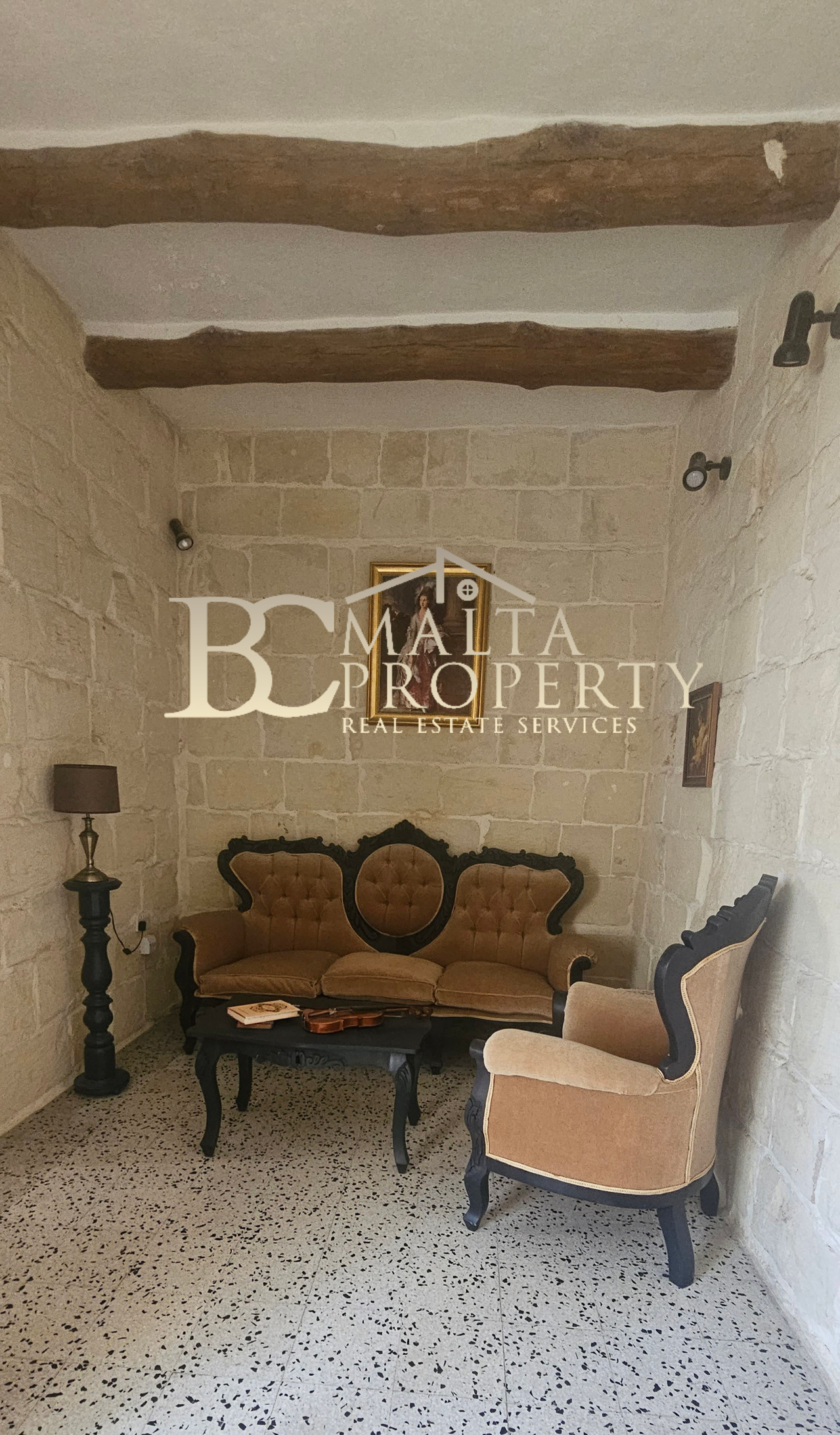 Naxxar 350 year Old 4 Bedroom / 3 Bathroom House of Character with Outdoor Space