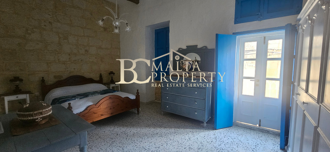 Naxxar 350 year Old 4 Bedroom / 3 Bathroom House of Character with Outdoor Space