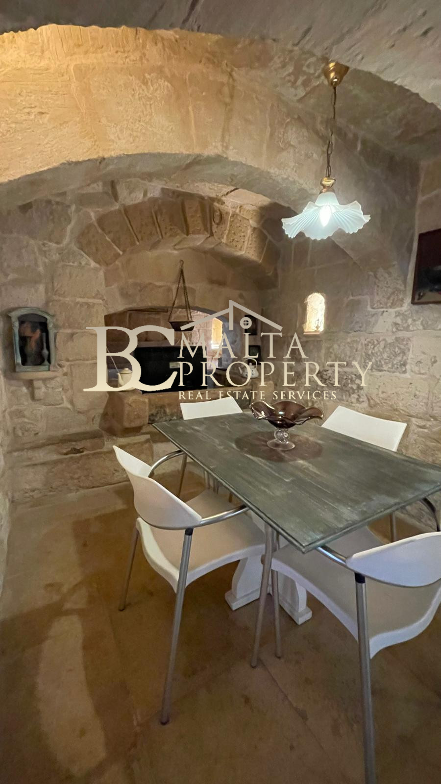 Naxxar 350 year Old 4 Bedroom / 3 Bathroom House of Character with Outdoor Space