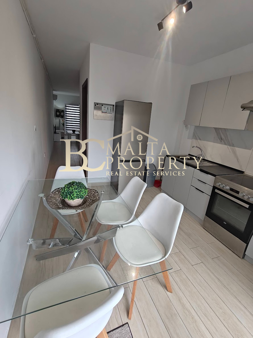 Pieta / G Mangia  2 Bedroom / 2 Bathroom Duplex Air conditioned Apartment