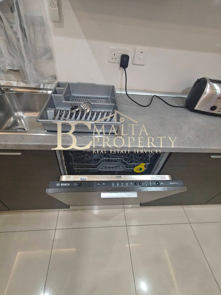 Siggiewi Highly Furnished 2 Bedroom/ 2 Bathroom Apartment + Study Office Room