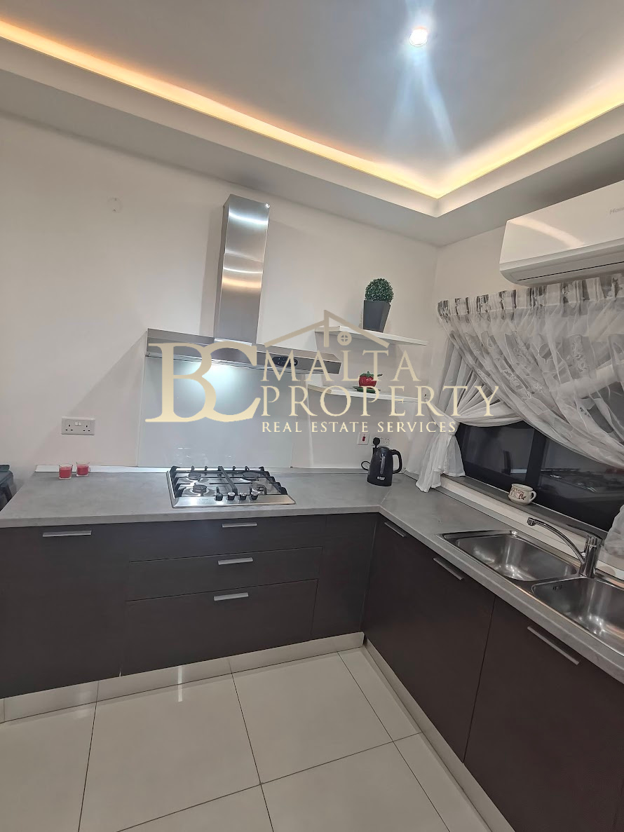 Siggiewi Highly Furnished 2 Bedroom/ 2 Bathroom Apartment + Study Office Room