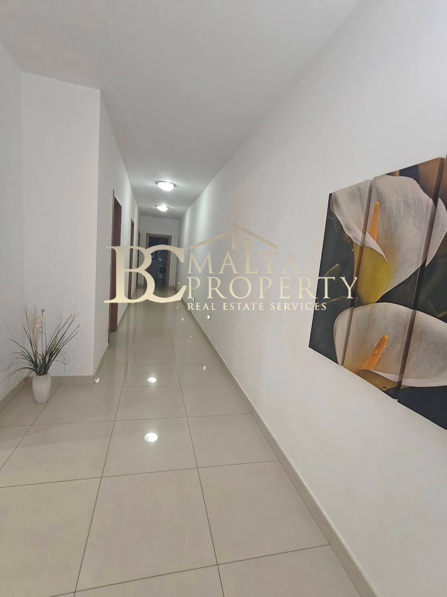 Siggiewi Highly Furnished 2 Bedroom/ 2 Bathroom Apartment + Study Office Room