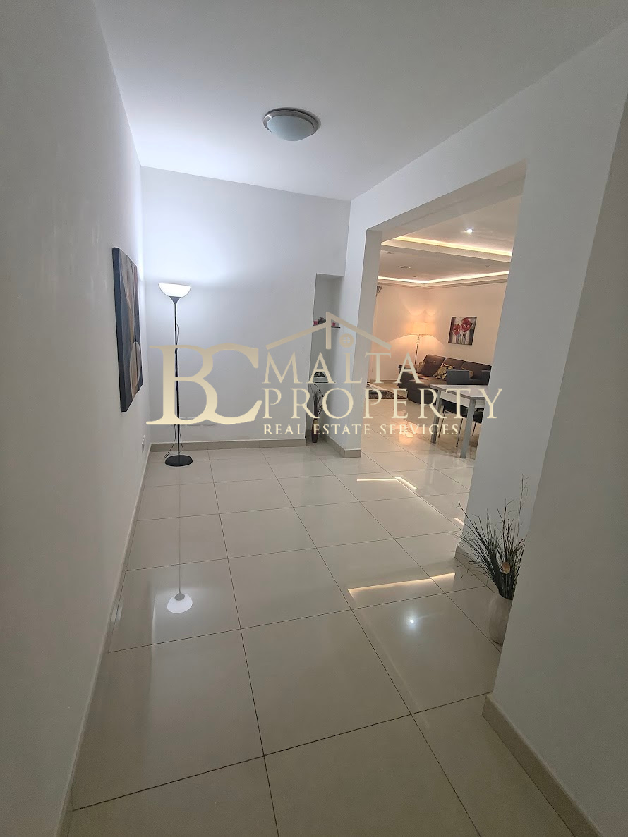 Siggiewi Highly Furnished 2 Bedroom/ 2 Bathroom Apartment + Study Office Room