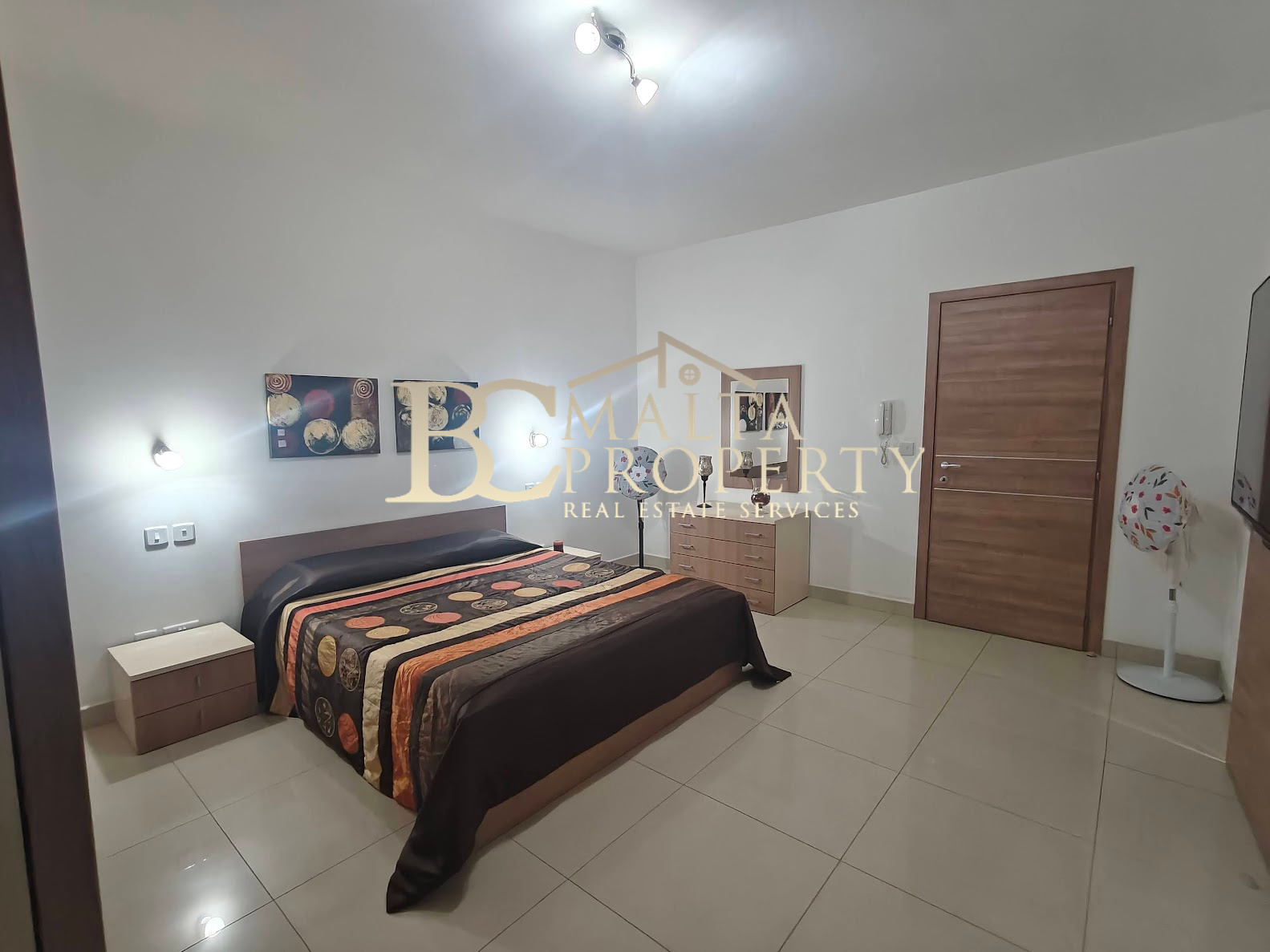 Siggiewi Highly Furnished 2 Bedroom/ 2 Bathroom Apartment + Study Office Room