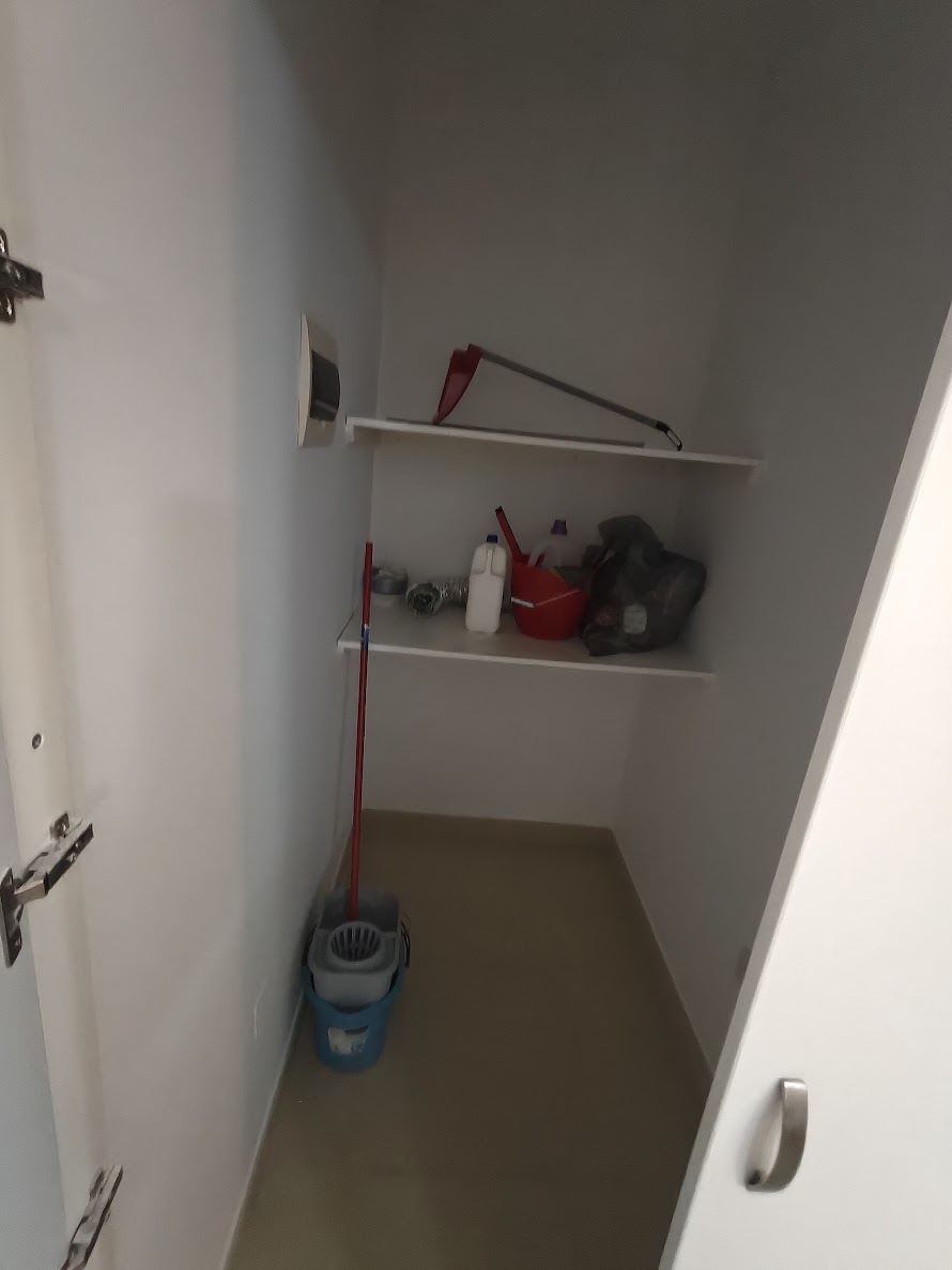 Gzira 3 Bedroom / 2 Bathroom Apartment Quiet Good Central Location