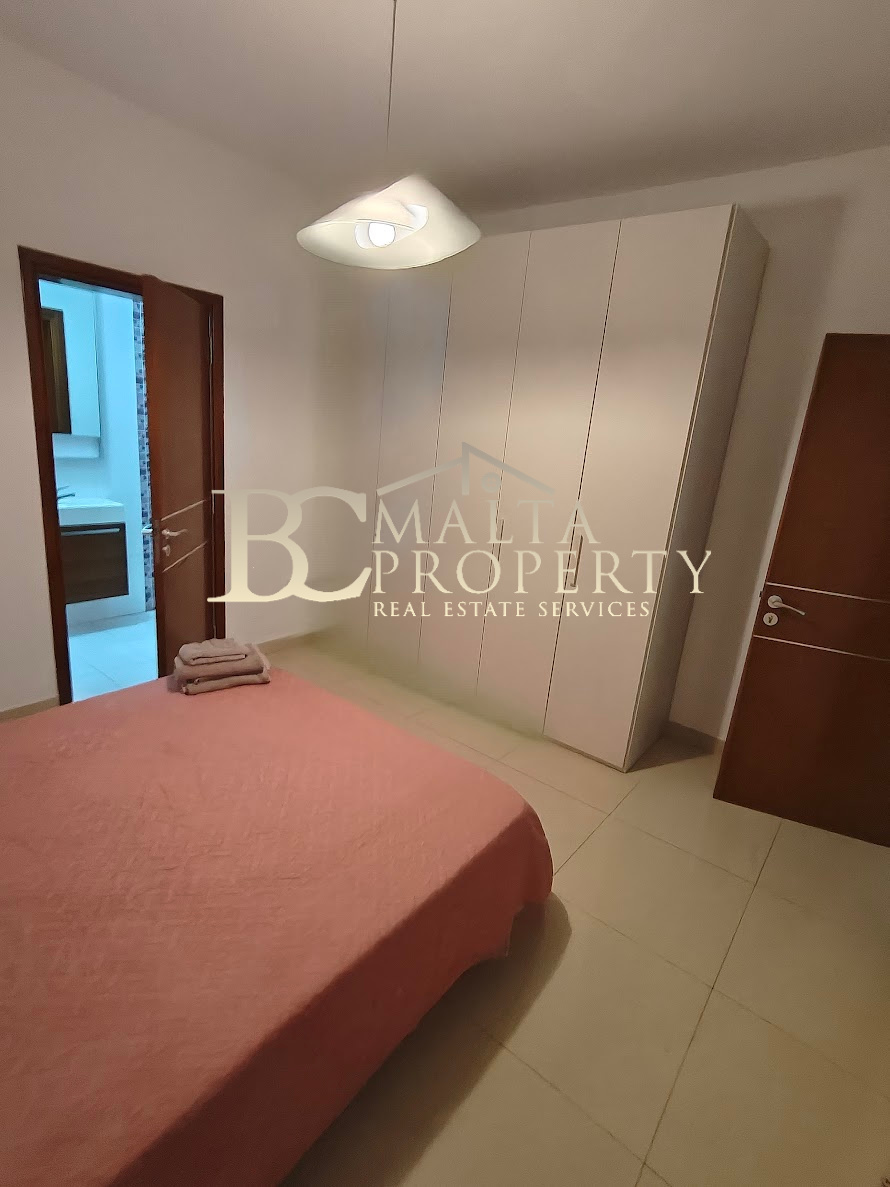 Gzira 3 Bedroom / 2 Bathroom Apartment Quiet Good Central Location