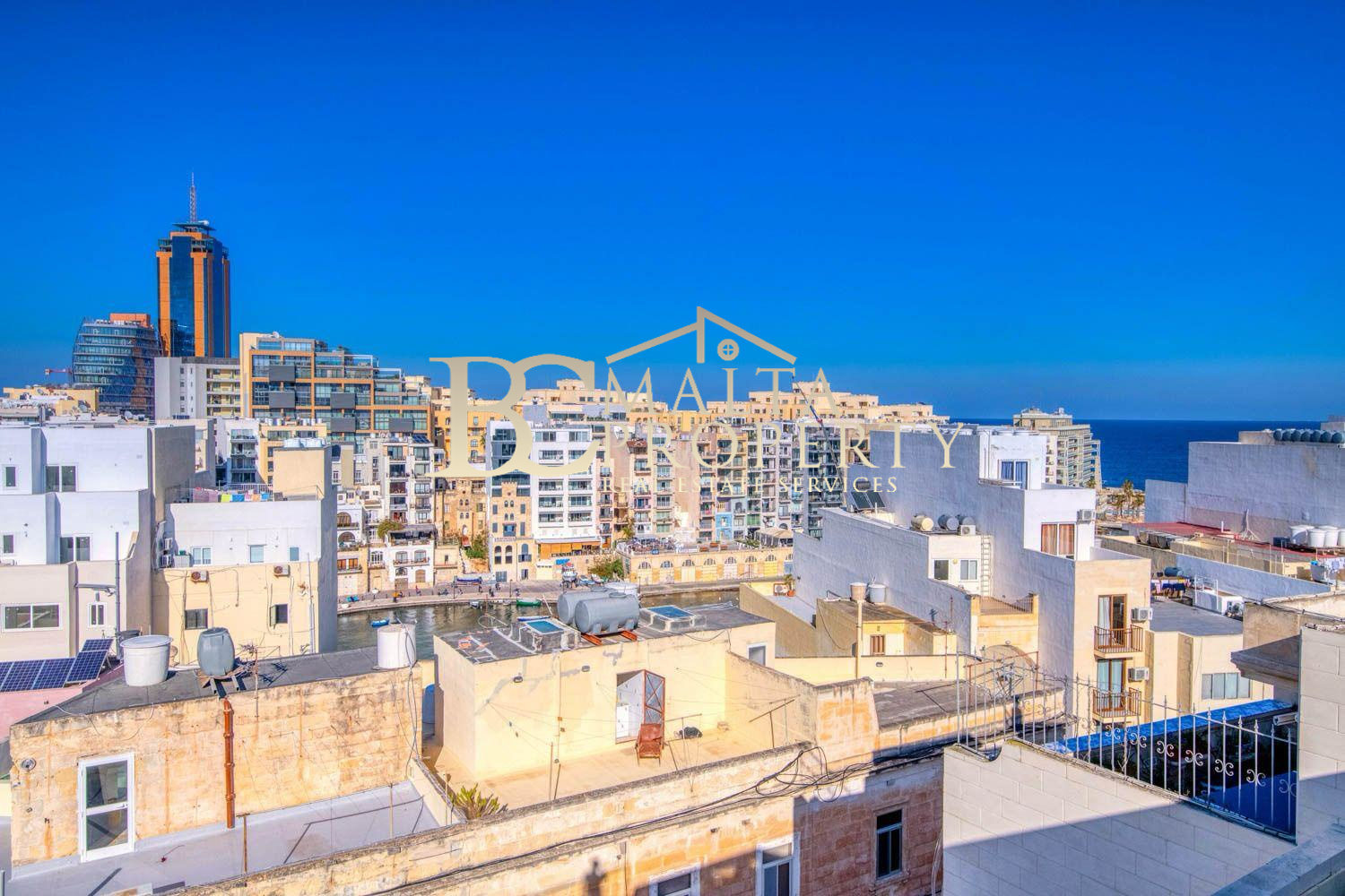 St Julians Spinola behind BNF Bank 3 Double Bedroom / 3 Bathroom Penthouse with Garage