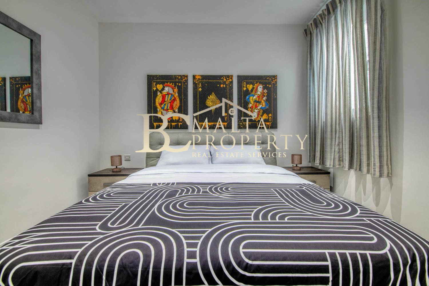 St Julians Spinola behind BNF Bank 3 Double Bedroom / 3 Bathroom Penthouse with Garage