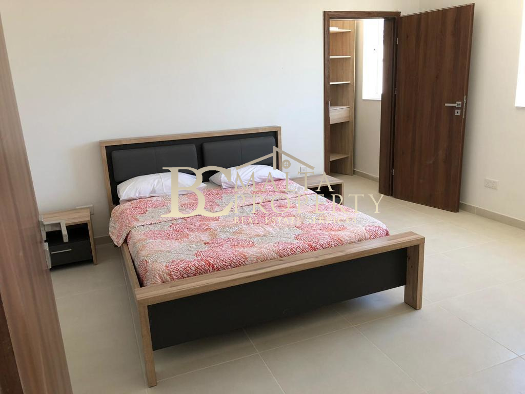 Swieqi 2 Bedroom / 2 Bathroom Penthouse with 2 Terraces