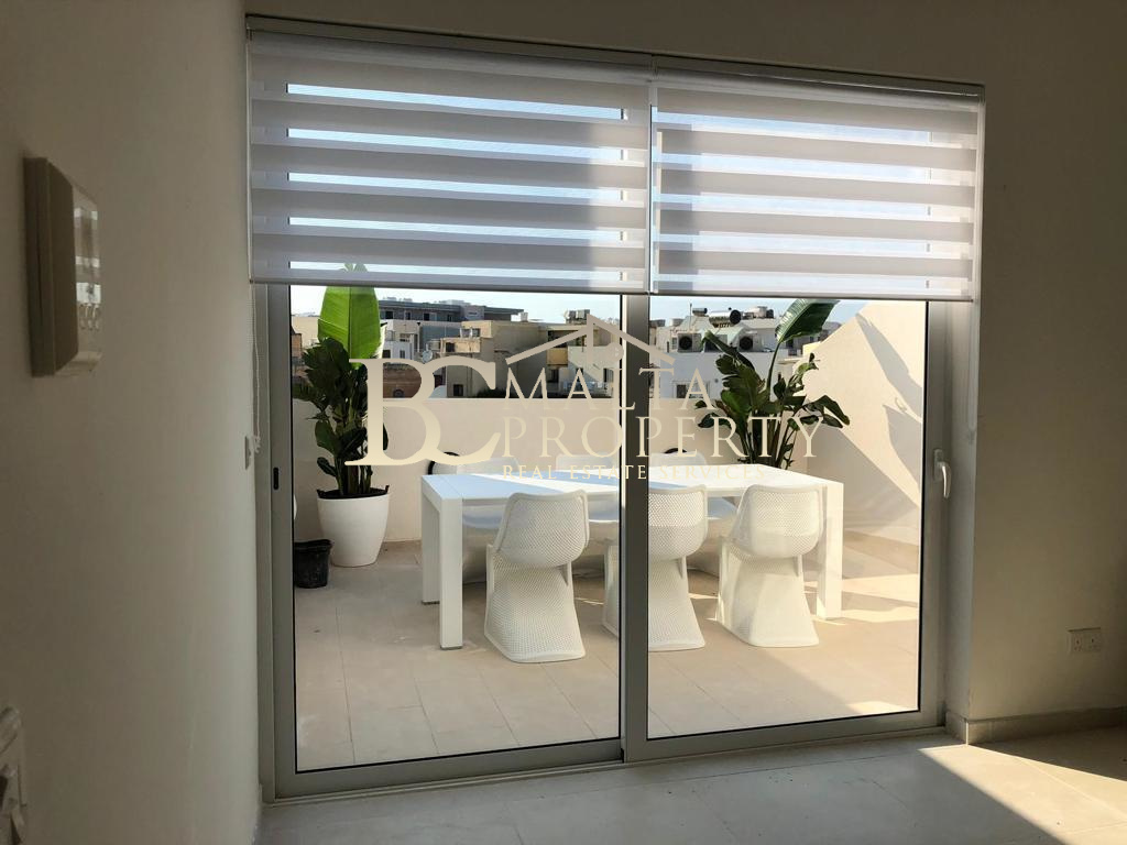 Swieqi 2 Bedroom / 2 Bathroom Penthouse with 2 Terraces