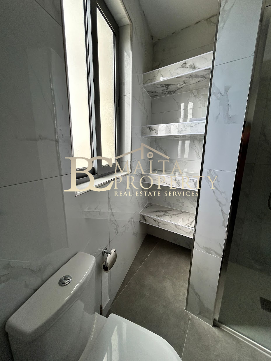 Kalkara – 3 bedroom plus office 170sq mt Apartment