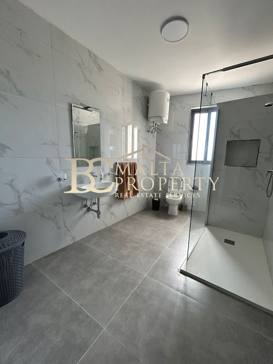 Kalkara – 3 bedroom plus office 170sq mt Apartment