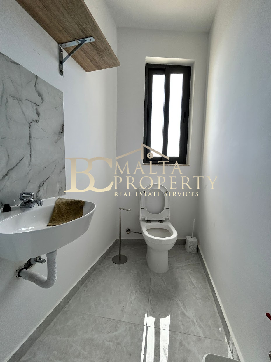 Kalkara – 3 bedroom plus office 170sq mt Apartment