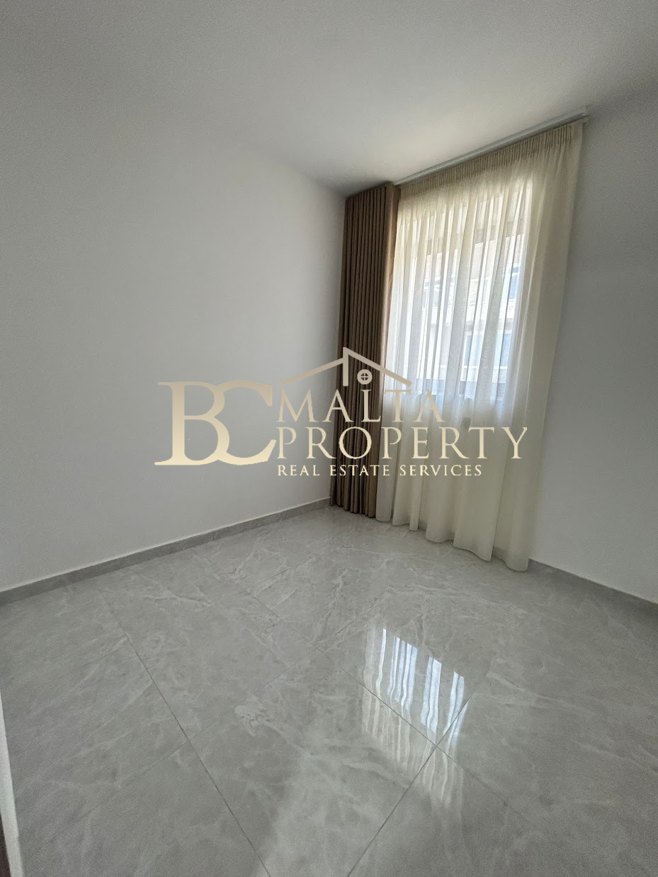 Kalkara – 3 bedroom plus office 170sq mt Apartment