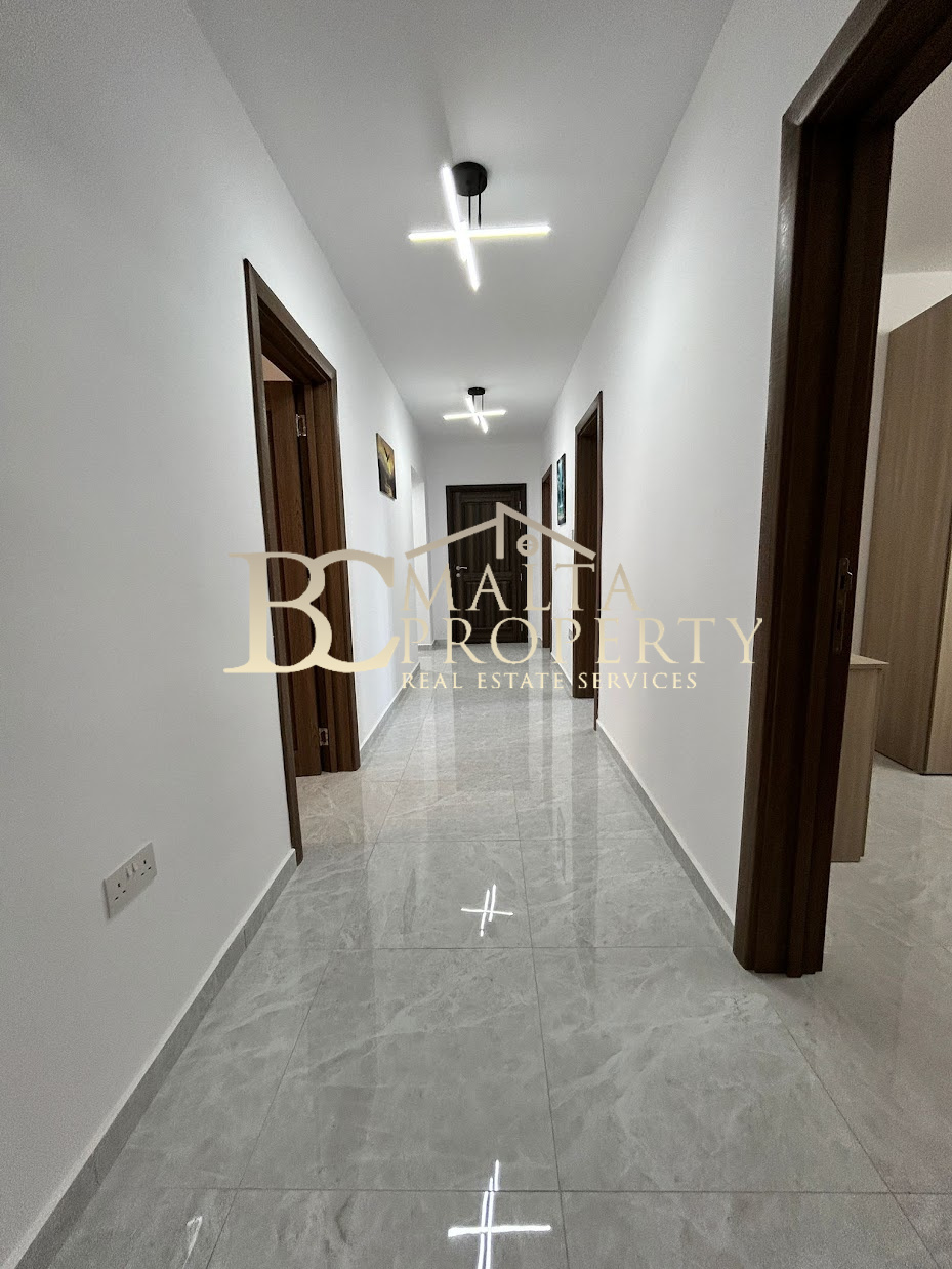 Kalkara – 3 bedroom plus office 170sq mt Apartment