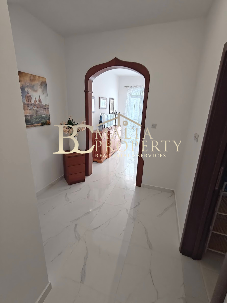 Pembroke first time on the market New 2 Bedroom Apartment with Backyard