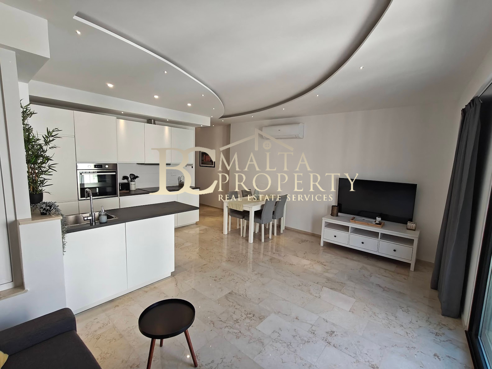 St Julians Spinola Highly Furnished Bright 1 Double Bedroom / 2 Bathroom Apartment with Views over Historic Spinola Tower Garden