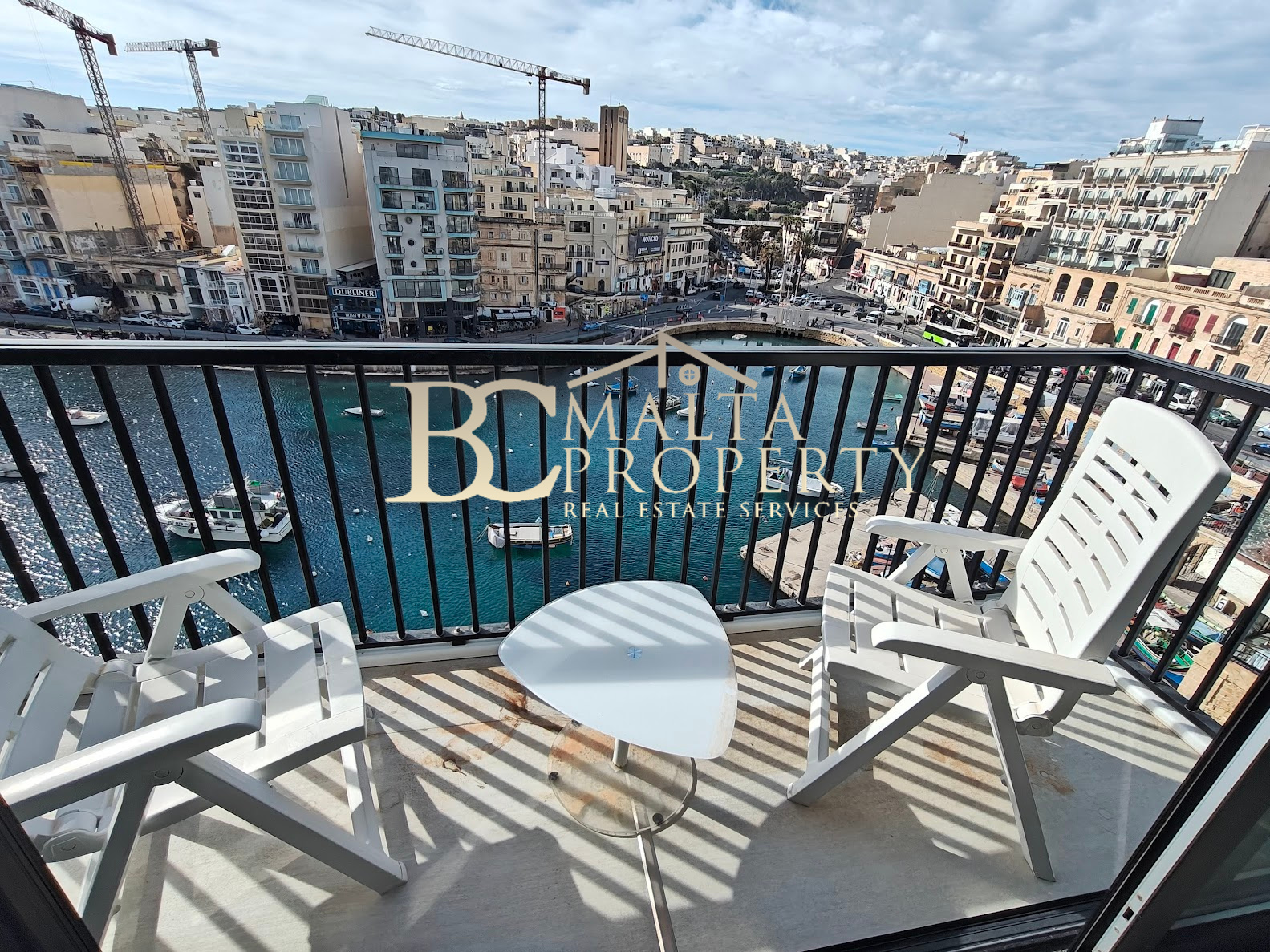 St Julians Spinola Seafront Highly Furnished 2 Double Bedroom / 3 Bathroom Apartment