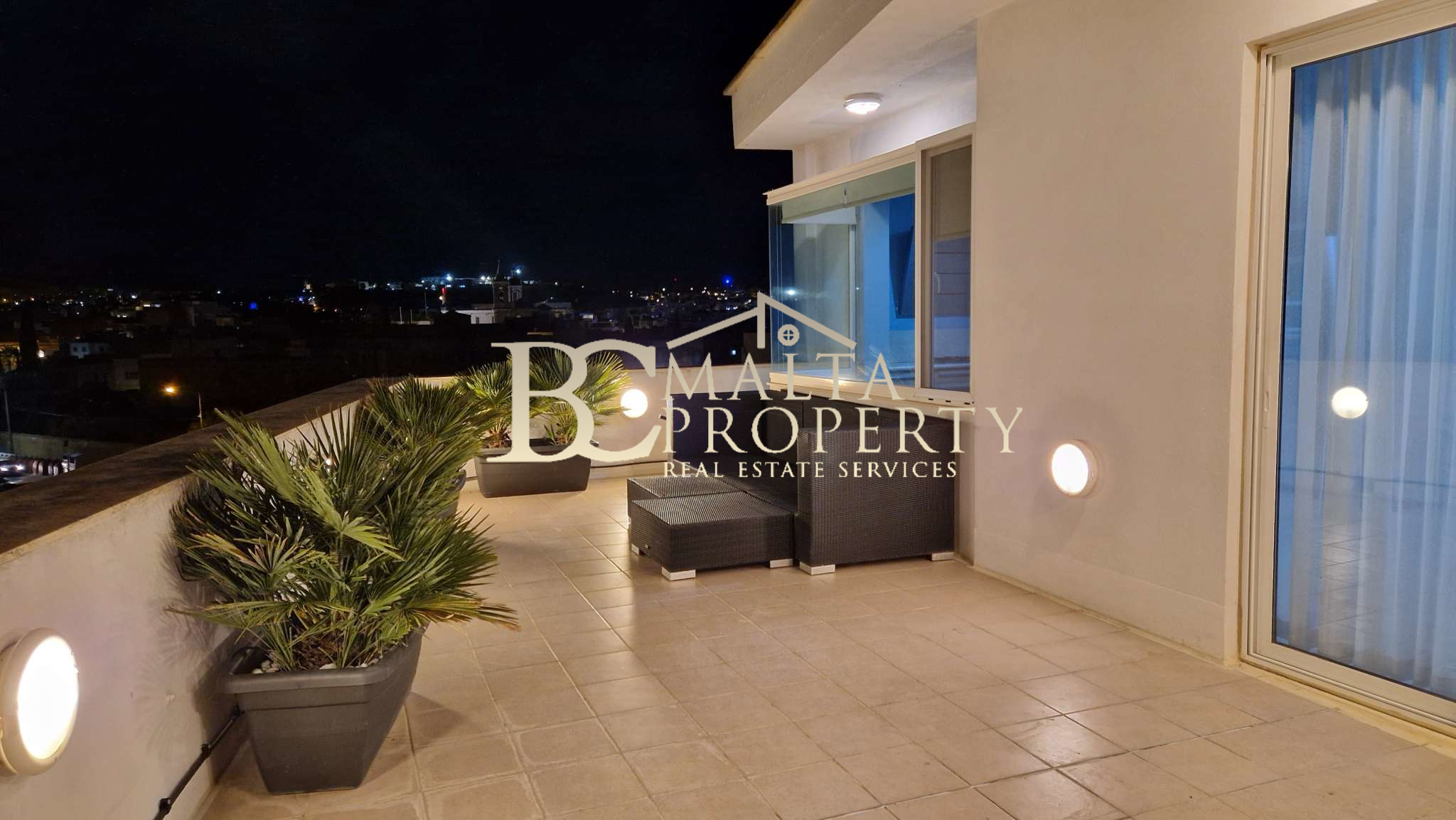 Balzan close to San Anton Gardens 2 Bedroom plus Office Room – Penthouse