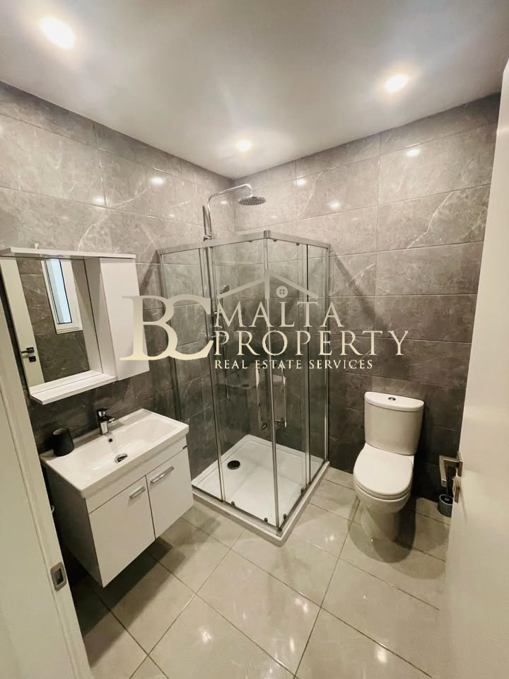 Zebbug 3 Bedroom/ 2 Bathroom Apartment with Back Valley Views