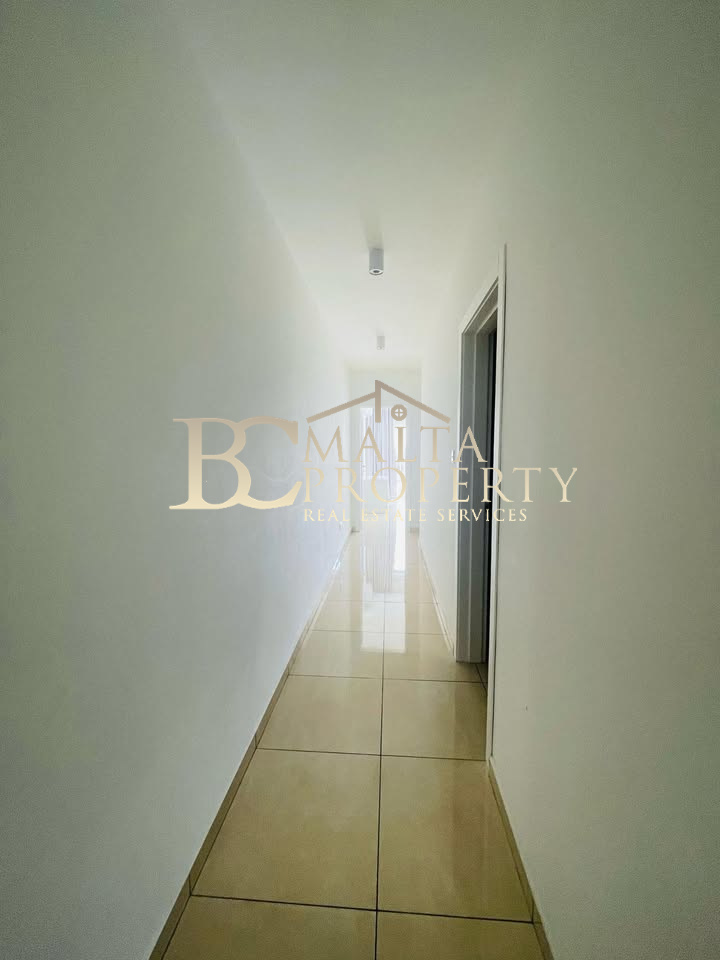 Zebbug 3 Bedroom/ 2 Bathroom Apartment with Back Valley Views