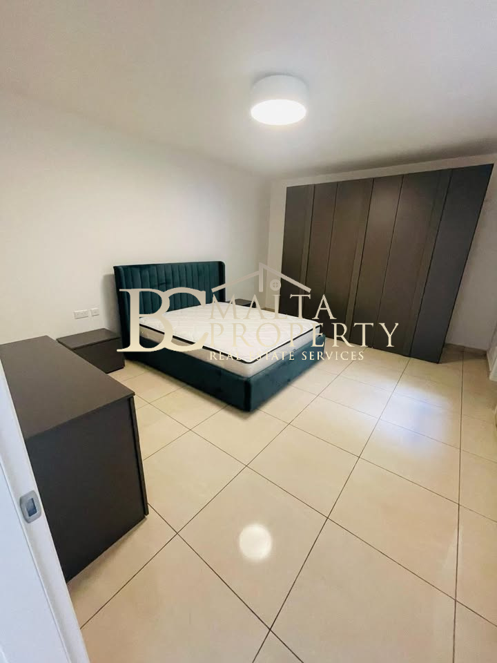 Zebbug 3 Bedroom/ 2 Bathroom Apartment with Back Valley Views