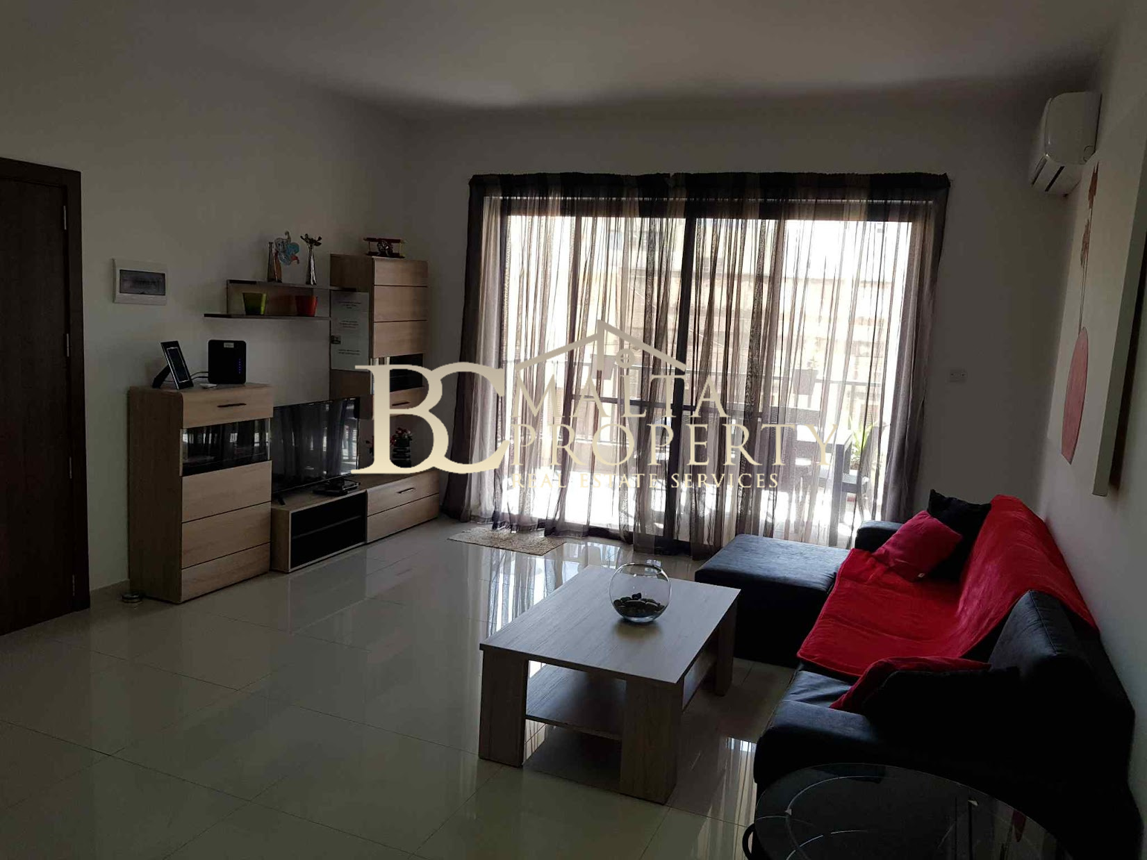 Marsaxlokk 3 Bedroom / 2 Bathroom Fully Air Conditioned Apartment