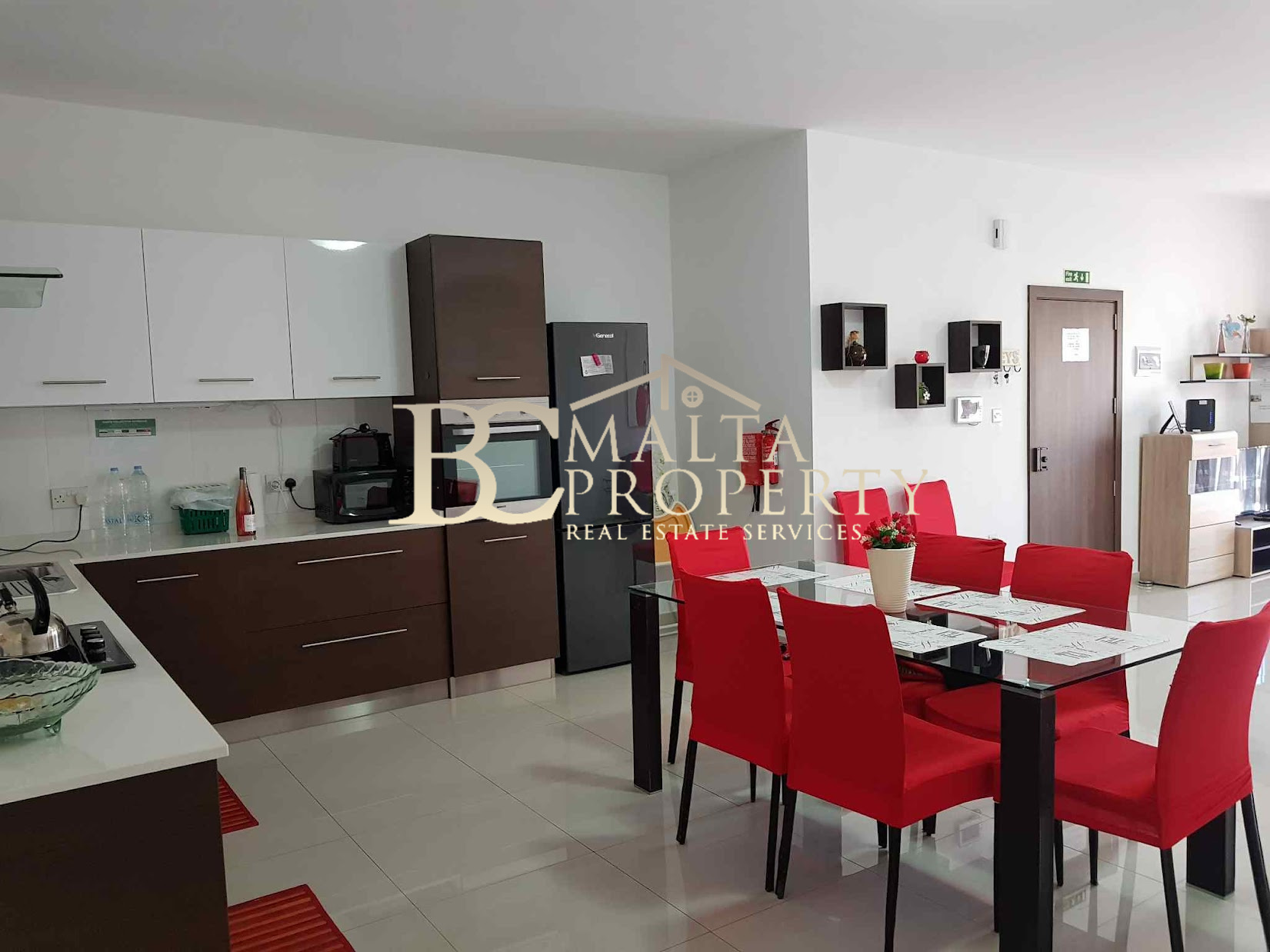 Marsaxlokk 3 Bedroom / 2 Bathroom Fully Air Conditioned Apartment