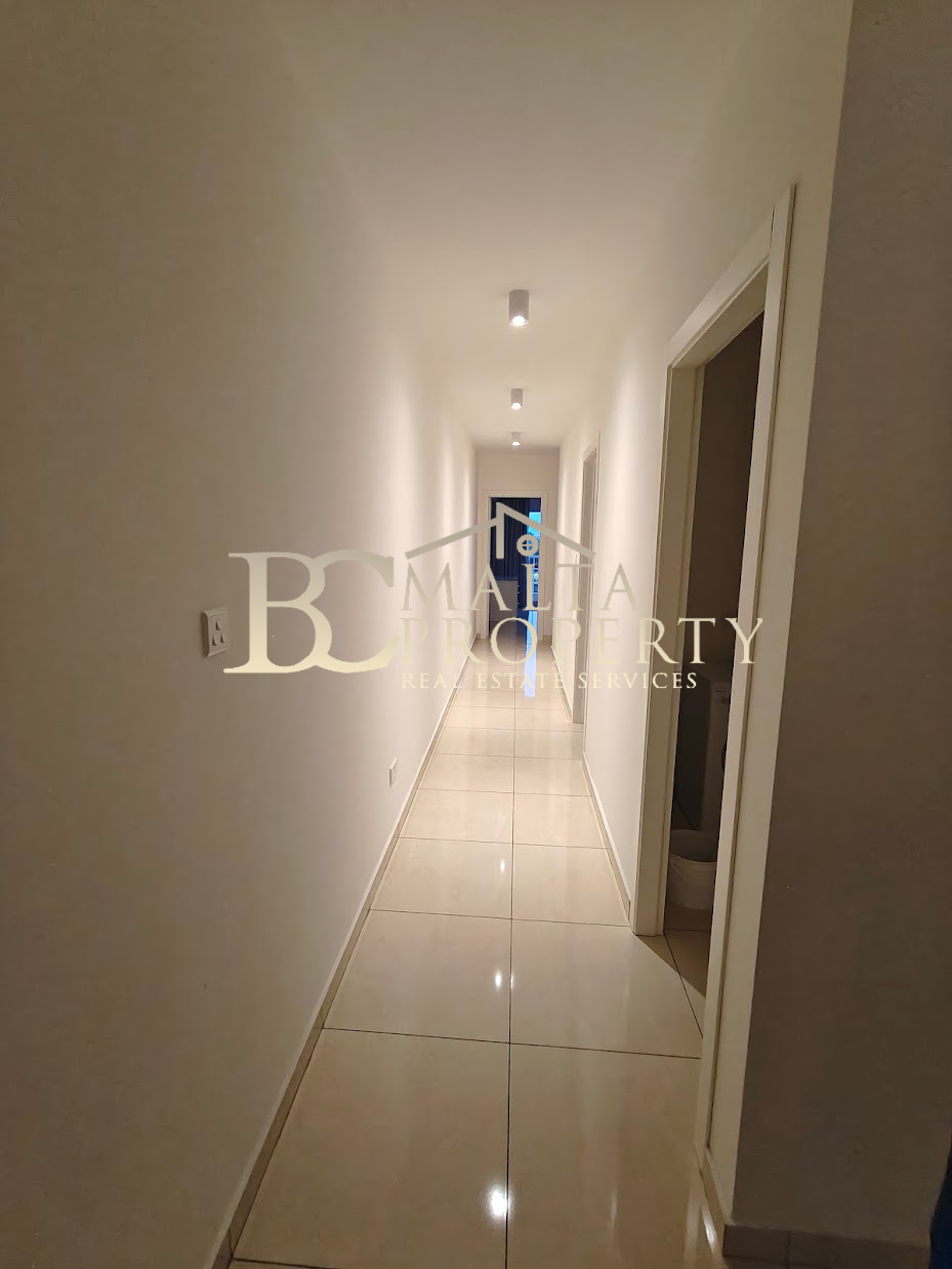 Zebbug Newly Furnished 3 Bedroom/ 2 Bathroom Apartment