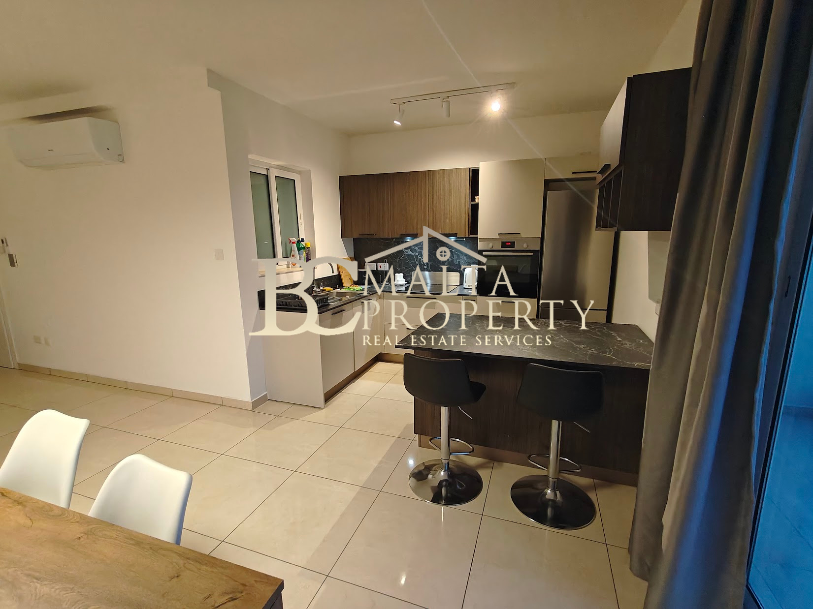 Zebbug Newly Furnished 3 Bedroom/ 2 Bathroom Apartment