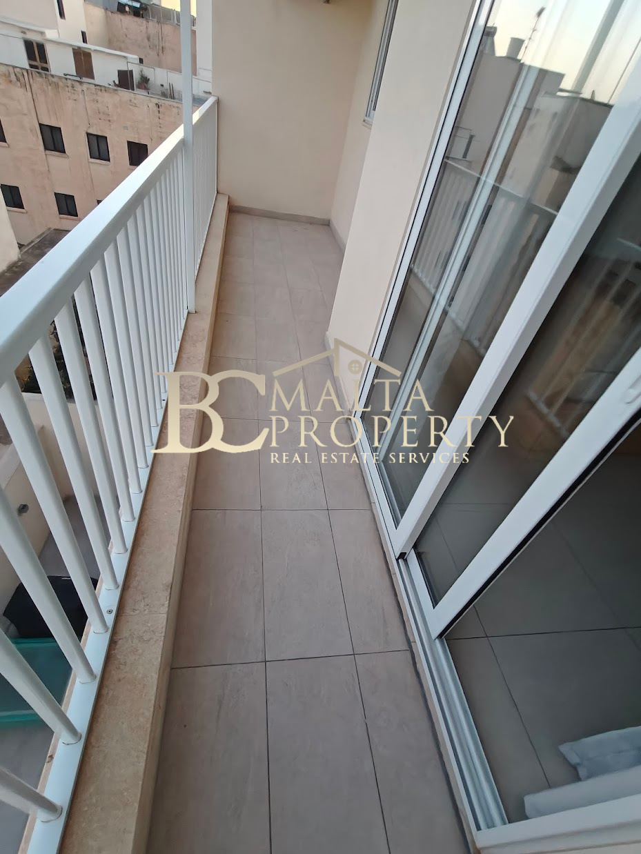 Zebbug Newly Furnished 3 Bedroom/ 2 Bathroom Apartment