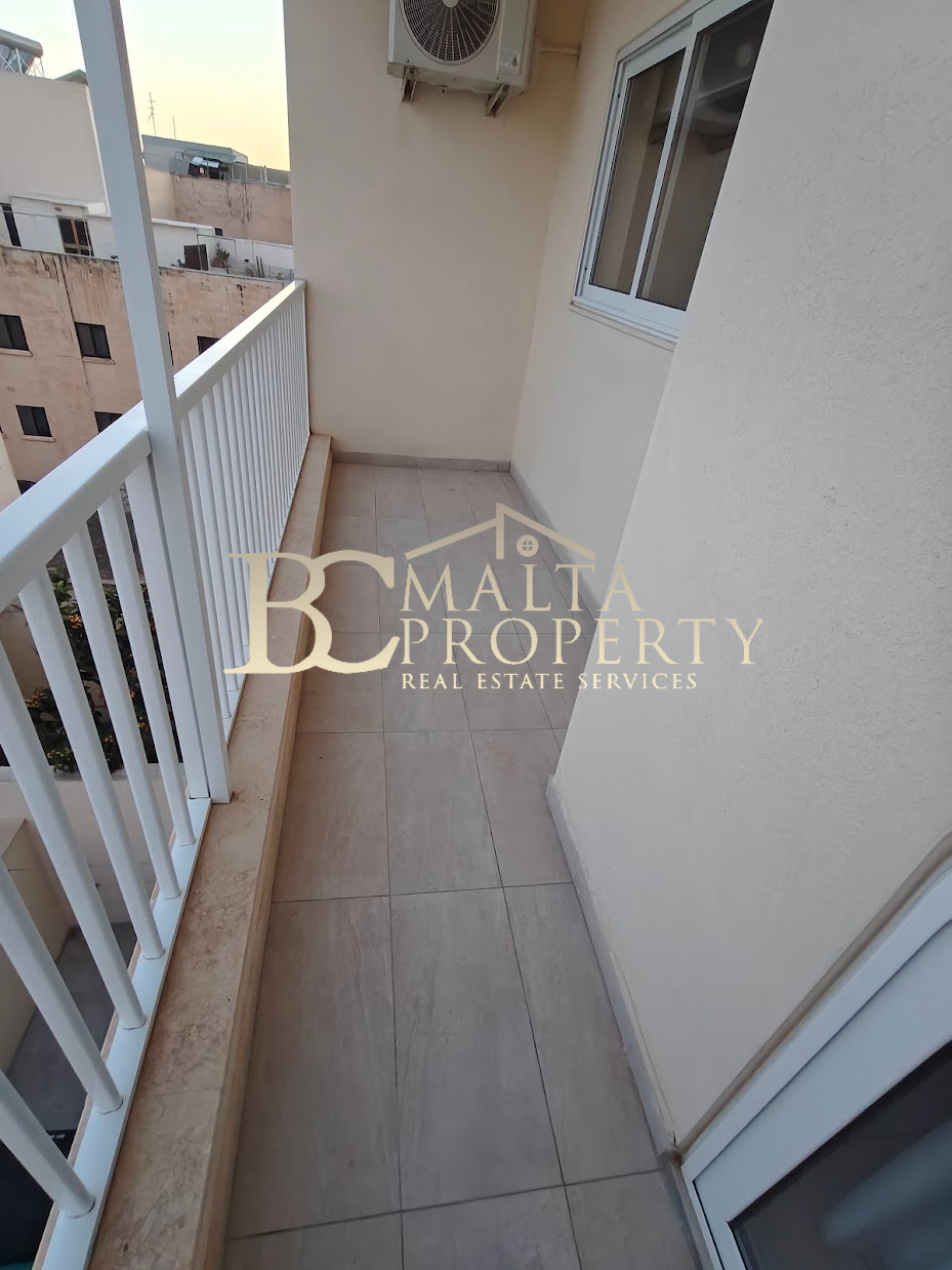 Zebbug Newly Furnished 3 Bedroom/ 2 Bathroom Apartment