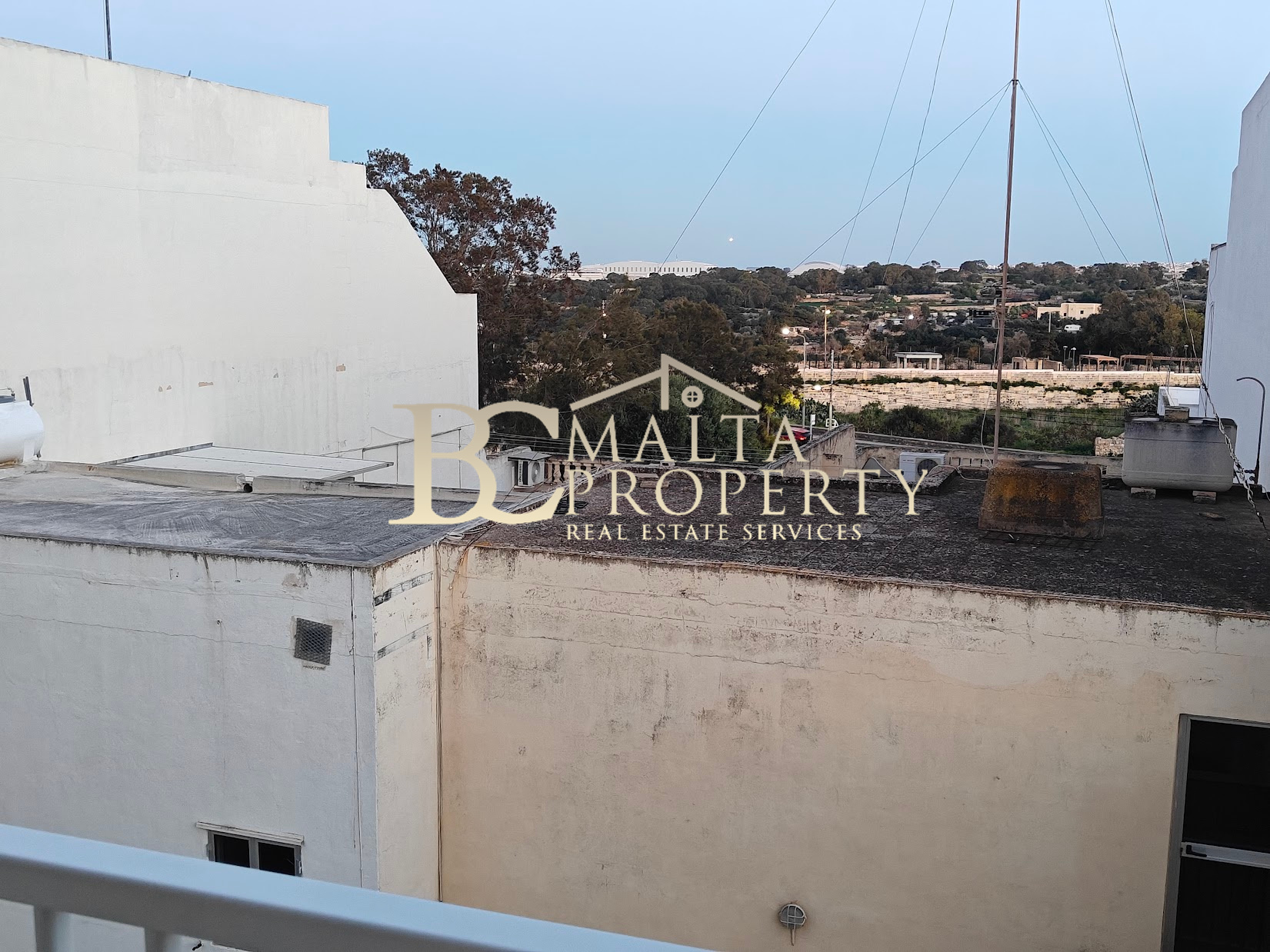 Zebbug Newly Furnished 3 Bedroom/ 2 Bathroom Apartment