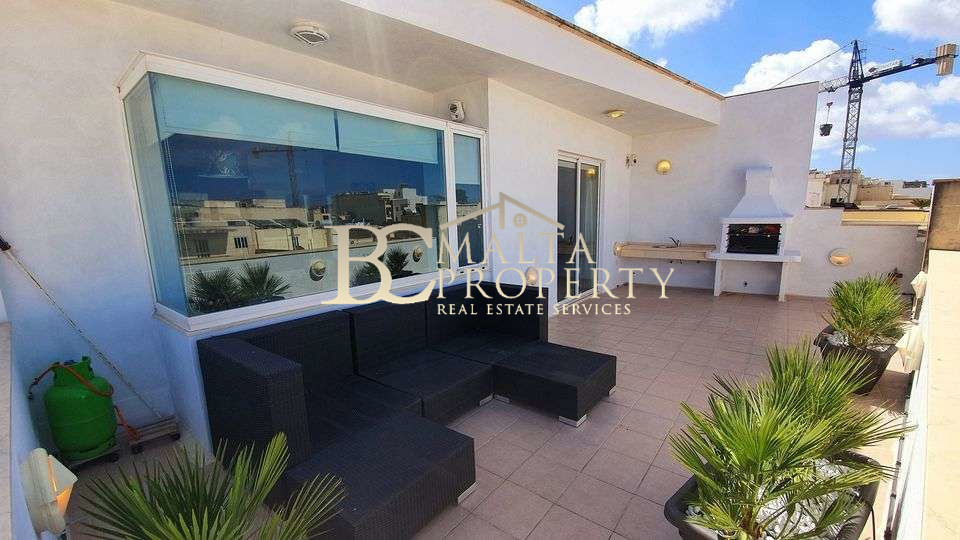 Balzan close to San Anton Gardens 2 Bedroom plus Office Room – Penthouse