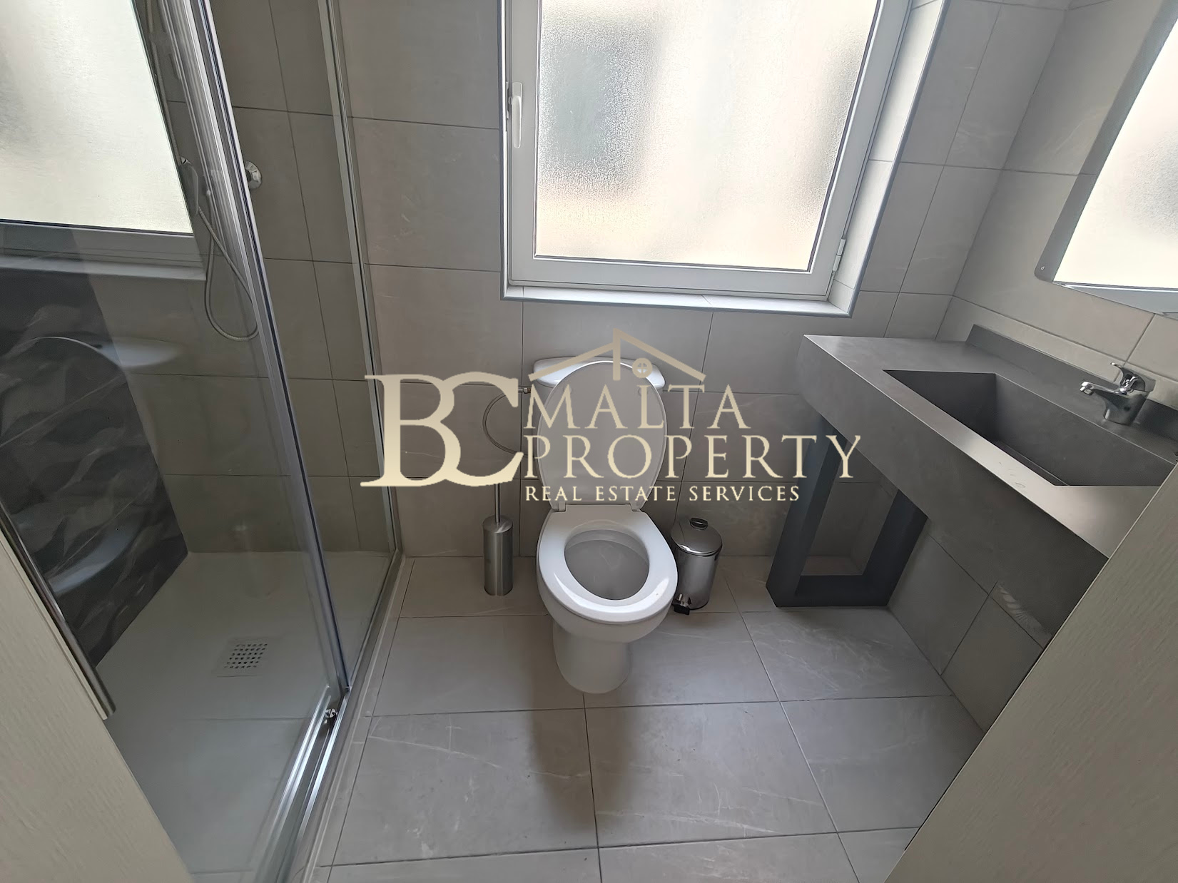 Msida Circus Brand New 2 Double / 2 Bathroom Penthouse