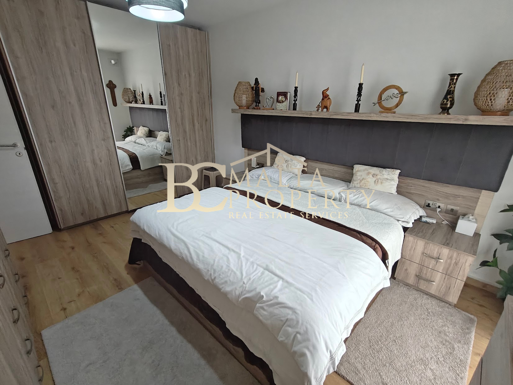 Qormi very nice area first time on the market 3 bedroom / 2bathroom Apartment