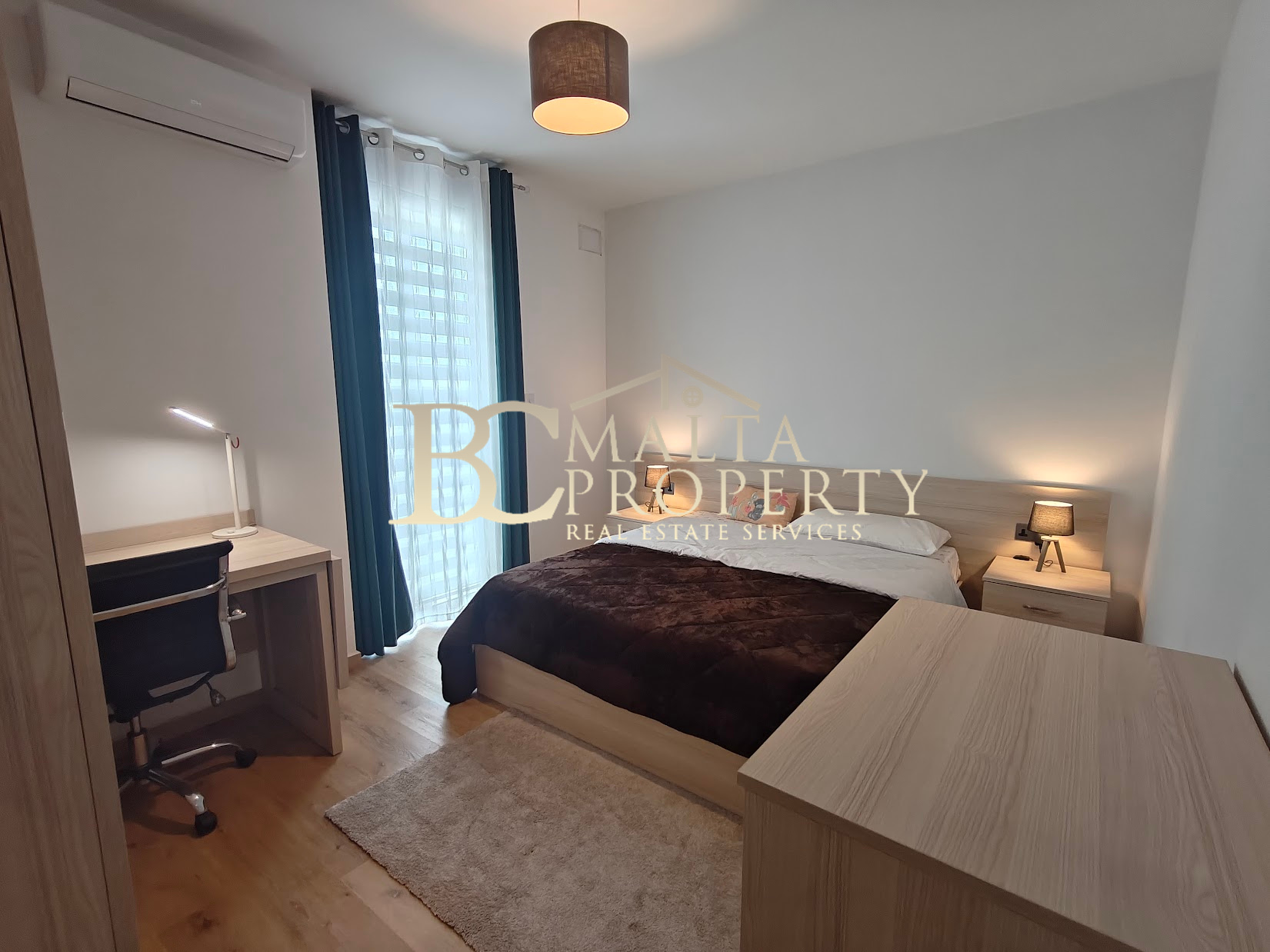 Qormi very nice area first time on the market 3 bedroom / 2bathroom Apartment