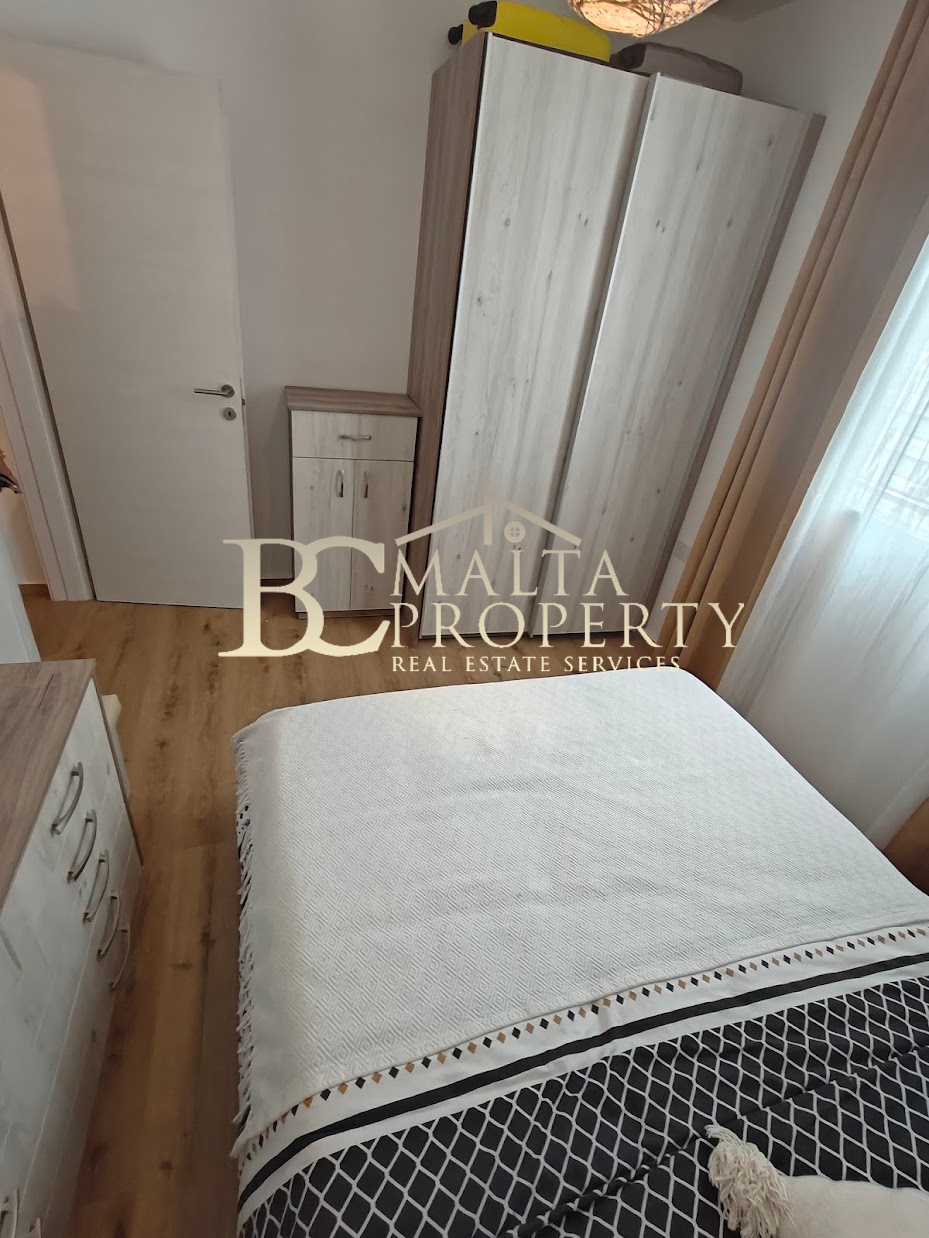 Qormi very nice area first time on the market 3 bedroom / 2bathroom Apartment