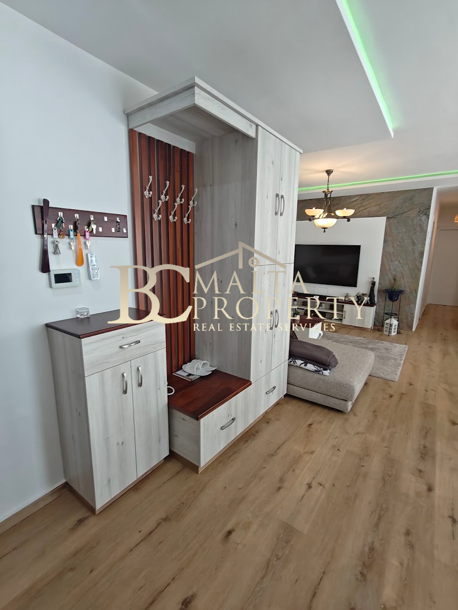 Qormi very nice area first time on the market 3 bedroom / 2bathroom Apartment